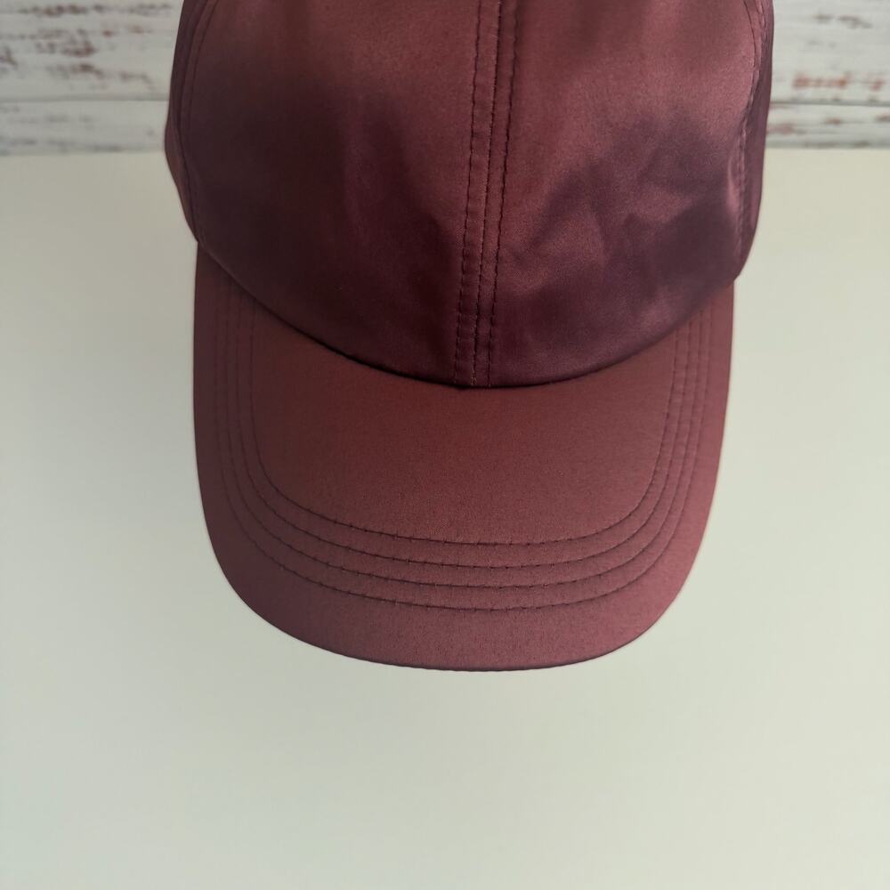 Fabaletics Breezy II Cap Hat Satin Finish Womens Burgundy - Picture 8 of 11